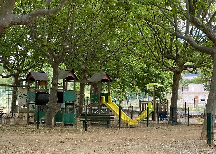 Le Mazet Du Petit Chemin Ferienhaus *